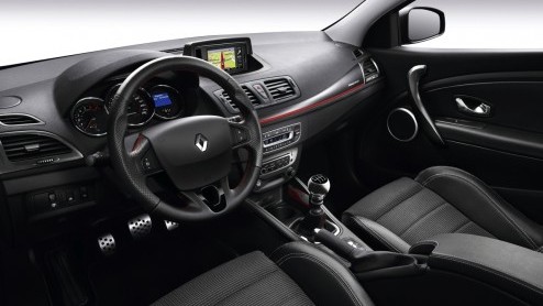 Renault zet een extra sportieve variant van de Megane GT in de showroom onder de naam Megane Estate GT 220. Deze stationwagon is nog sneller dan de reguliere versie en deelt trekjes van de Megane RS.