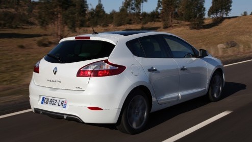 Nieuwe, bijtellingsvriendelijke motoren en een paar optische vernieuwingen. Dat is waar het om draait bij de vernieuwde Renault Mgane-reeks. De update slaat bij voorbaat aan gezien het aantal orders