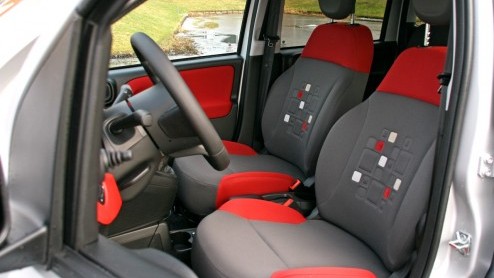 De Fiat Panda is n van de auto's die het segment van de 'stadsauto' groot heeft gemaakt. Met inmiddels een groot aantal concurrenten in de stad is succes voor de nieuwe generatie Panda niet volstrek