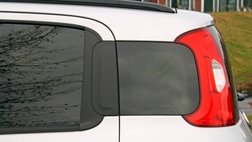 De Fiat Panda is n van de auto's die het segment van de 'stadsauto' groot heeft gemaakt. Met inmiddels een groot aantal concurrenten in de stad is succes voor de nieuwe generatie Panda niet volstrek