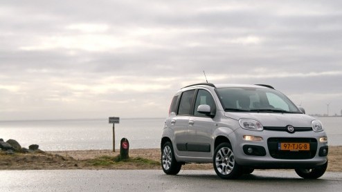 De Fiat Panda is n van de auto's die het segment van de 'stadsauto' groot heeft gemaakt. Met inmiddels een groot aantal concurrenten in de stad is succes voor de nieuwe generatie Panda niet volstrek