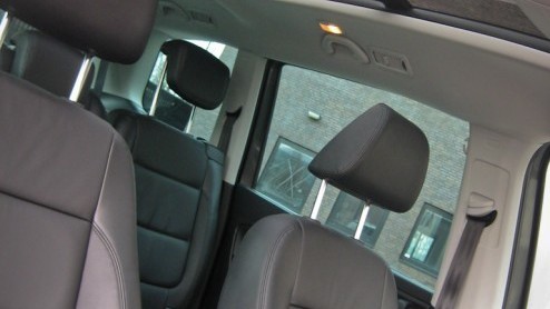 Goed nieuws voor grote gezinnen of grootverbruikers; de maxi-MPV wordt niet vergeten. Seat (en Volkswagen) komt - na lang wachten - met een nieuwe Alhambra voor de dag. Een weekje sturen in de Alhambr