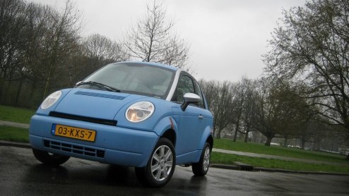 Nu er steeds meer elektrische autos worden aangekondigd en gentroduceerd zouden we bijna vergeten dat Think twee jaar geleden zover was. Sinds kort is de Noorse elektrische stadsauto de voordeligste