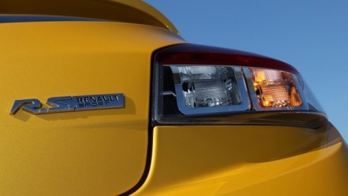 Nieuwe, bijtellingsvriendelijke motoren en een paar optische vernieuwingen. Dat is waar het om draait bij de vernieuwde Renault Mgane-reeks. De update slaat bij voorbaat aan gezien het aantal orders