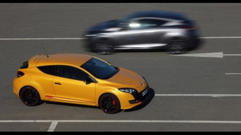 Nieuwe, bijtellingsvriendelijke motoren en een paar optische vernieuwingen. Dat is waar het om draait bij de vernieuwde Renault Mgane-reeks. De update slaat bij voorbaat aan gezien het aantal orders