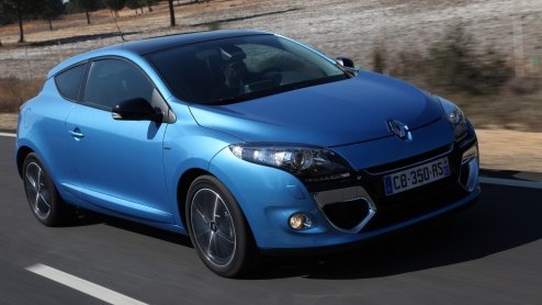 Nieuwe, bijtellingsvriendelijke motoren en een paar optische vernieuwingen. Dat is waar het om draait bij de vernieuwde Renault Mgane-reeks. De update slaat bij voorbaat aan gezien het aantal orders