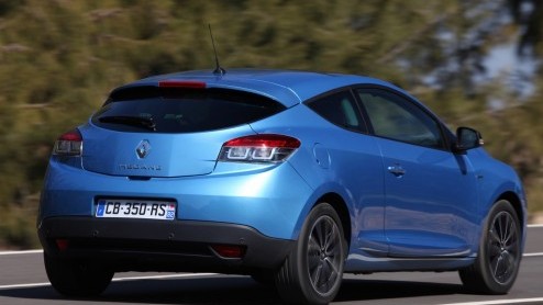 Nieuwe, bijtellingsvriendelijke motoren en een paar optische vernieuwingen. Dat is waar het om draait bij de vernieuwde Renault Mgane-reeks. De update slaat bij voorbaat aan gezien het aantal orders