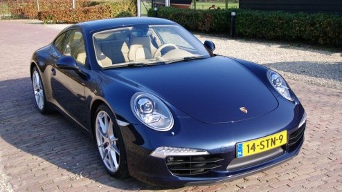 In de 49 jaar van zijn bestaan heeft de Porsche 911 een enorme evolutie meegemaakt, maar zijn ware aard is nooit veranderd. Wel is hij  en dat gebeurt wel meer bij het klimmen der jaren  steeds vrie