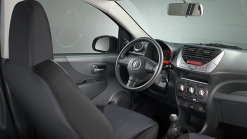 Suzuki zet een speciale uitvoering van de Alto in de online verkoop. De Alto Rhino kost rijklaar 9999 euro met drie jaar gratis onderhoud en mobiliteitsservice.