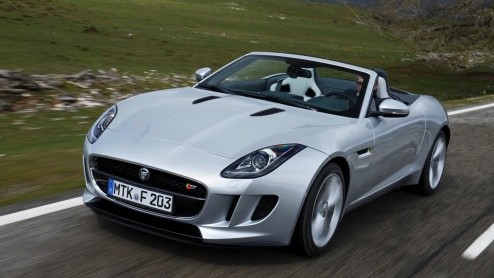 Interesse in een ritje in de nieuwe Jaguar F-Type? Dat kan voortaan. Autoverhuurbedrijf Hertz heeft namelijk de dakloze Brit in het assortiment van de Dream Collection opgenomen. Voor 250 euro per dag