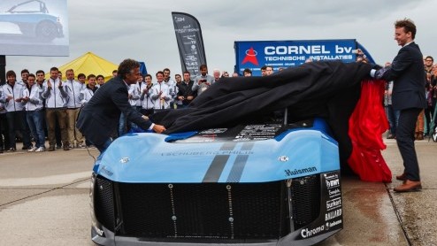 TU Delft presenteert Forze VI waterstofraceauto.