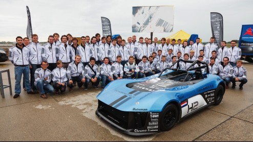 TU Delft presenteert Forze VI waterstofraceauto.