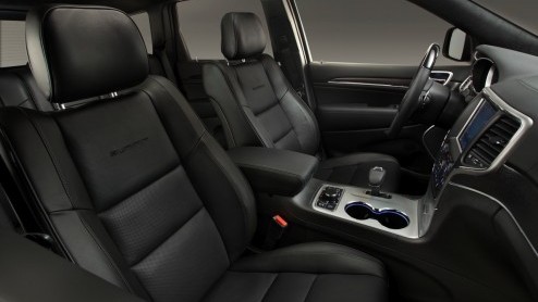 Autotest vernieuwde Jeep Grand Cherokee 2013. Gereden met 3.0 CRD en 3.6 benzine. Prijzen vanaf 64.990 euro.