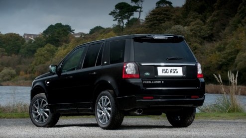 De vernieuwde Land Rover Freelander is er voortaan ook in een sportief jasje. De Freelander 2 Sport ademt dan meer dynamiek in ex- en interieur. Met een optioneel Styling Pack kan het nog een tandje s