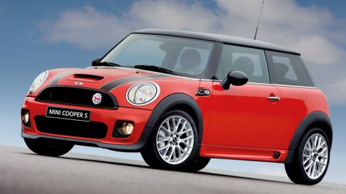 Mini Cooper Monte Carlo is jubileumeditie op basis van Mini Cooper S hatchback. Veel sportieve extra's en toch 5000 euro voordeel.