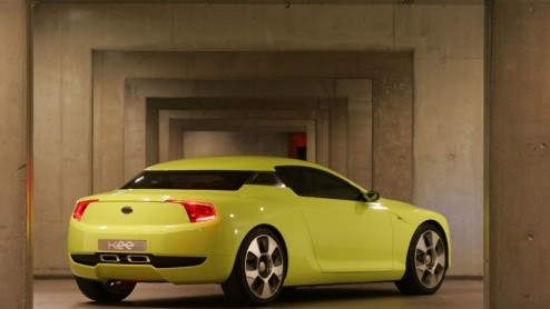 Kia gaat op de sportieve toer en laat met de Kee Concept zien wat ze in hun mars hebben. Deze 2+2 coup zou nog eens hele hoge ogen kunnen gaan gooien. Op de IAA in Frankfurt hebben we m voor het eer