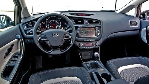 Kia pakt volgende week op de Parijse autosalon flink uit, met de geheel nieuwe Carens, de nieuwe Optima Hybrid en de vernieuwde pro_cee'd n Ceed Sportswagon. Die laatste staat echter nu al in de Ned