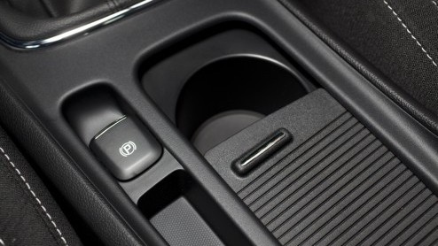 Als Kia met een nieuw model komt zijn de verwachtingen altijd hooggespannen, zo ook bij de Ceed, de bestverkochte Kia in Europa. Is dit de auto waarmee ze ook het segment van de compacte middenklasse