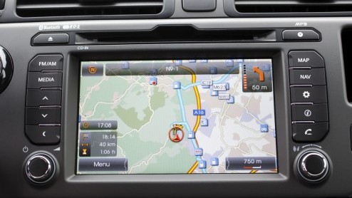 De Kia Rio heeft in ons land een onopvallend bestaan geleid. Nu compacte autos steeds meer aftrek vinden laat het merk geen kans liggen om de Rio een nieuw leven in te blazen. Met een totaal nieuw de