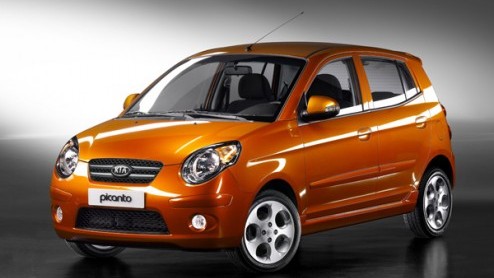 De mensen van Toyota, Citroen en Peugeot zijn ongetwijfeld in hun nopjes. Hun drieling, de Toyota Aygo, Citroen C1 en Peugeot 107 verkopen als de beste in hun segment. Samen zijn ze goed voor de eerst
