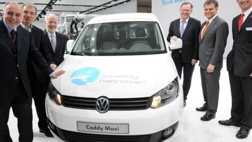 Volkswagen heeft een elektrische Caddy ontwikkeld. Het eerste prototype werd gepresenteerd op de Hannover Messe 2011 en wordt aan een tweejarige praktijktest onderworpen.