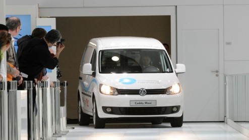 Volkswagen heeft een elektrische Caddy ontwikkeld. Het eerste prototype werd gepresenteerd op de Hannover Messe 2011 en wordt aan een tweejarige praktijktest onderworpen.