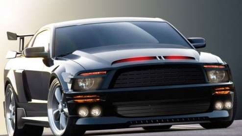 De serie Knight Rider krijgt een vervolg. Begin februari volgend jaar keert KITT en zijn bestuurder terug in een speelfilm. De verbouwde Pontiac Firebird uit de serie staat ergens opgepoetst in een mu
