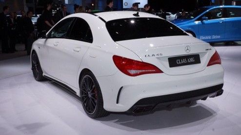 Potige primeurs op de New York Auto Show. Mis ze niet! Tenzij je niet van peekaa's houdt...