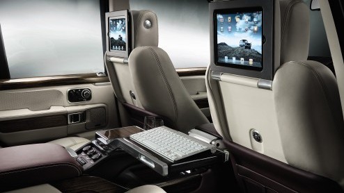 Range Rover presenteert op de Autosalon van Genve de meest luxueuze Range Rover ooit. Deze ultieme vorm van decadentie luistert naar de naam Range Rover Autobiography Ultimate Edition en komt in een