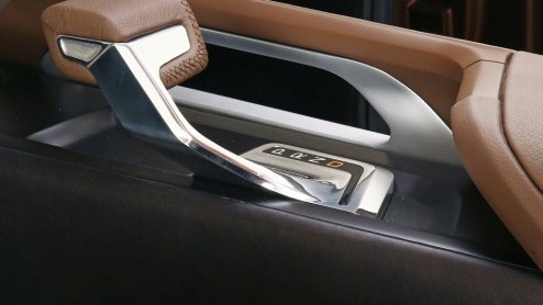 De Lada X-Ray concept bewijst dat het Russische merk niet in het verleden blijft hangen. Het studiemodel van deze crossover werd gepresenteerd in Moskou.