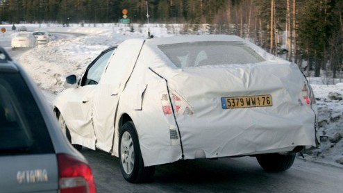 Wie dacht dat Renault haar Laguna-gamma compleet had, komt bedrogen uit. De Fransen hebben nog Laguna sedan in gedachten en volgt daarmee concurrentie als de Ford Mondeo en Mazda 6.