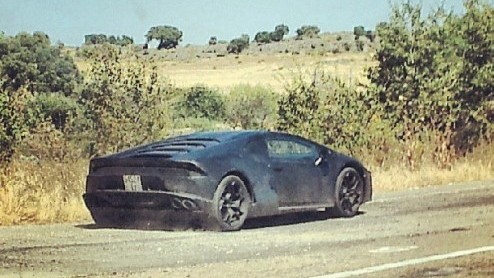 Na tien jaar trouwe dienst vervangt Lamborghini binnenkort zijn instapmodel Gallardo voor de Cabrera. Wederom is de Cabrera voor de lens van de spionagefotografen verschenen.