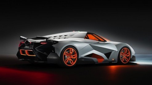 Lamborghini Egoista Concept laat zich zien. Ontworpen door Walter da Silva.