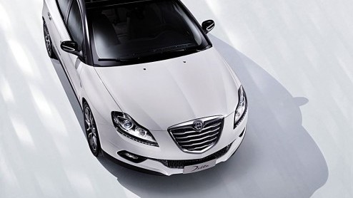 Lancia introduceert een nieuwe LPG-variant van de Delta met 1.4 TurboJet motor. De stijlvolle Italiaan met een bivalent karakter komt daarom in aanmerking voor 20% bijtelling. Prijzen beginne net onde