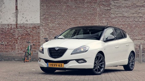 Autotest Lancia Delta S by MomoDesign gereden als 1.4 T-Jet Ecochic, omdat LPG-rijden niet saai hoeft te zijn.