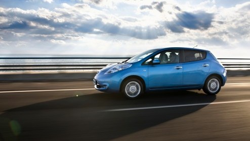 Nissan heeft de grootste lithium-ion accufabriek voor elektrische autos van de Verenigde Staten in gebruik genomen. Hier vervaardigt de autofabrikant accucomponenten voor de volledig elektrische en d
