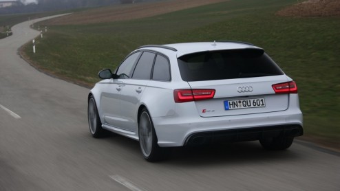 Audi RS6 Avant 4.0 TFSI V8 getest! Van tien naar acht cilinders maar ook sneller en nog brutaler.