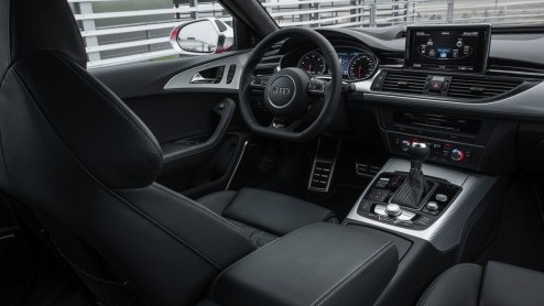 Audi RS6 Avant 4.0 TFSI V8 getest! Van tien naar acht cilinders maar ook sneller en nog brutaler.