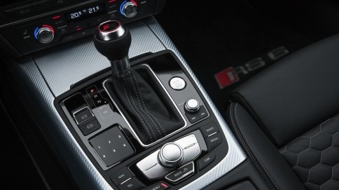 Audi RS6 Avant 4.0 TFSI V8 getest! Van tien naar acht cilinders maar ook sneller en nog brutaler.