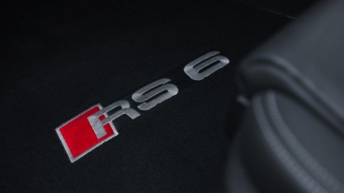 Audi RS6 Avant 4.0 TFSI V8 getest! Van tien naar acht cilinders maar ook sneller en nog brutaler.
