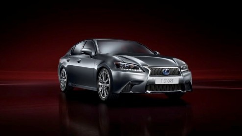 Lexus onthult vandaag op de SEMA autoshow in Las Vegas de Lexus 
GS 450h F SPORT. De Japanners zijn er serieus voor gaan zitten en geven de hybridesedan een innovatief sportonderstel met meesturende 
