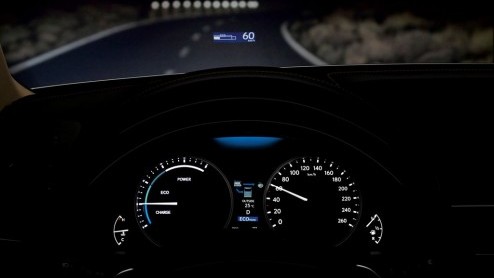 Voorafgaand aan het live-debuut van de Lexus GS450h zijn alle details van de hybridesedan vrijgegeven. De V6 en elektromotor zijn samen goed voor 343 pk, terwijl het verbruik slechts 6.3l/100km bedraa