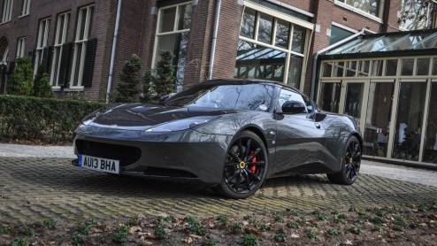 Autotest Lotus Evora S Sports Racer en Lotus Exige S. Beiden met een 3.5 liter V6, maar qua rijden een wereld van verschil.