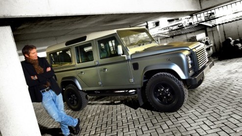 Opnieuw heeft de samenwerking tussen Land Rover en Piet Boon een uniek model opgeleverd: de Land Rover Defender 110 by Piet Boon. Bij voldoende belangstelling wordt een gelimiteerde serie in de showro