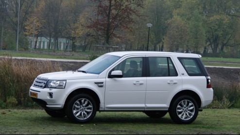 Van de veranderingen die de Land Rover Freelander voor het aanstaande modeljaar onderging is de komst van een nieuwe viercilinder turbo-benzinemotor wel de belangrijkste. Die kennen we al uit de Evoqu