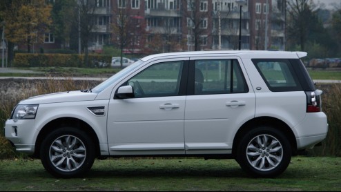 Van de veranderingen die de Land Rover Freelander voor het aanstaande modeljaar onderging is de komst van een nieuwe viercilinder turbo-benzinemotor wel de belangrijkste. Die kennen we al uit de Evoqu