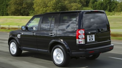 Net als de andere modellen van Land Rover blijft ook de Discovery bij de tijd. Voor het modeljaar 2013 doen nieuwe opties en pakketten intrede die de stoere alleskunner nog luxer of juist wat sportiev