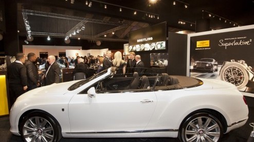 In de RAI Amsterdam heeft de Masters of LXRY 2012 de deuren geopend. Omdat in een wereld van geld en luxe ook de nodige auto's niet mogen ontbreken, zijn onder meer Porsche, Jeep, Jaguar, Land Rover e