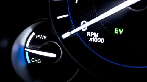 Infiniti maakt zich op voor hun eerste hybridemodel, de M35h. Deze is vanaf het voorjaar verkrijgbaar vanaf 70.390 euro. Met A-label, een verbruik van 7.0l/100km maar een hele hoge standaard aan luxe.
