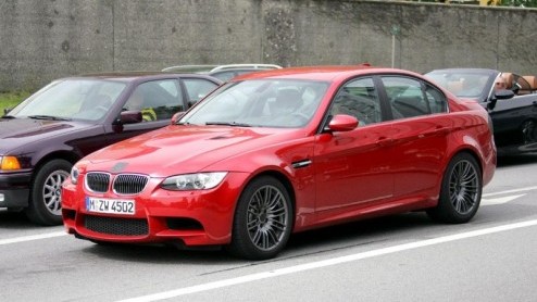 Het is bijna geen verrassing meer. BMW geeft de 3-serie sedan en Touring een opfrisser. Ook de nieuwe M3 sedan wordt gemoderniseerd. De facelift wordt gepresenteerd op de Autosalon van Parijs in oktob